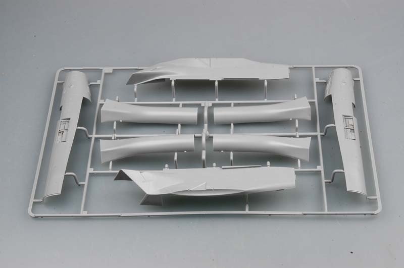 Trumpeter 03204 McDonnell Douglas F/A 18 E Hornet 1/32 – Bild 3