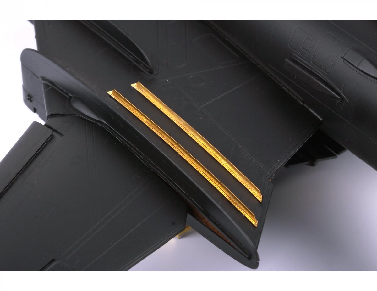 Eduard 48931 Su-17M4 exterior HOBBY BOSS 1/48 – imagen 4