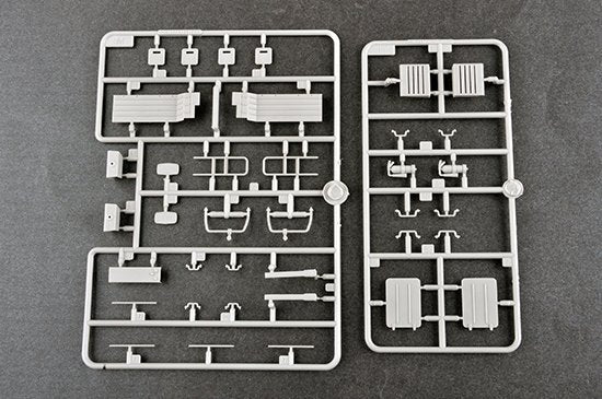 Trumpeter 01065 MAZ-537G Late Production type with ChMZAP-9990 semi-trailer 1/35 – imagen 15