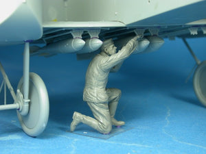 Copper State Models F32-015 German bomber ground crewman N.2 1/32 – immagine 4