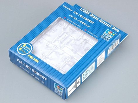 Trumpeter 06234 F/A18D HORNET 1/350 – immagine 2