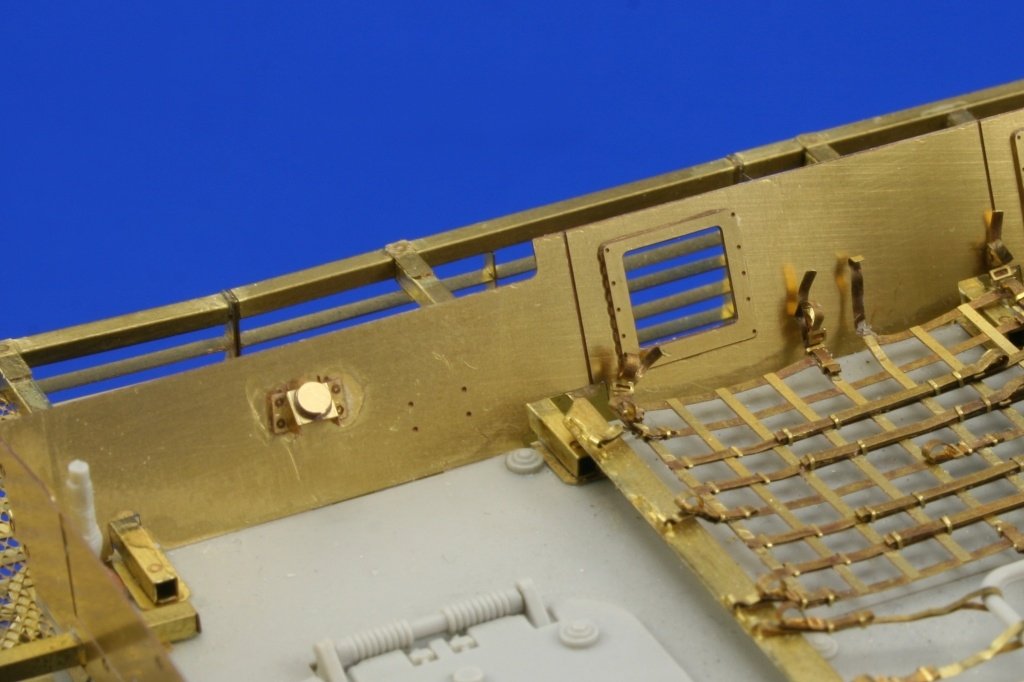 Eduard 36033 Stryker blast panels 1/35 Trumpeter – image 7