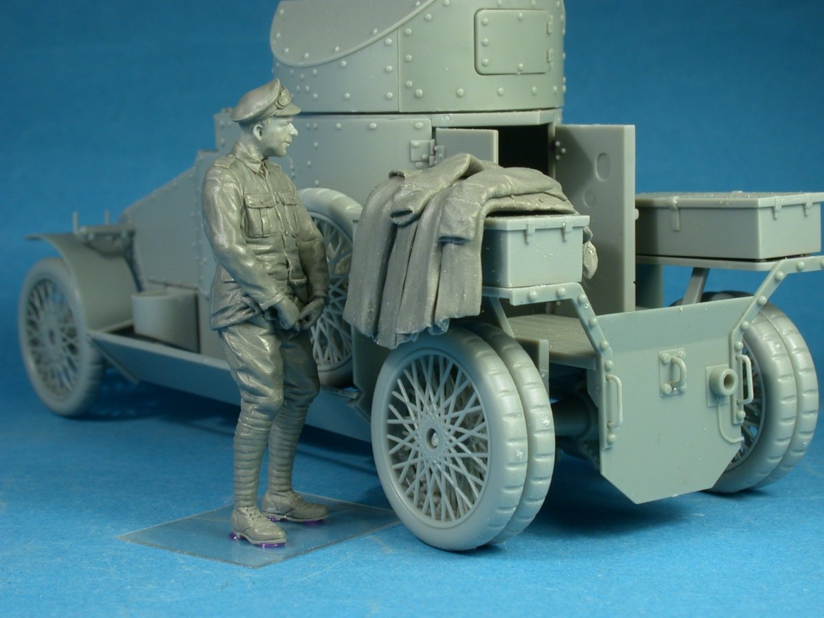 Copper State Models F35-009 Relève de sous-officier de la division de véhicules blindés de la RNAS britannique 1/35  – image 2