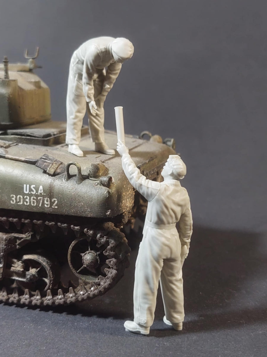 Panzer Art FI35-234 British tanker loading 75mm ammo set 1/35 – imagen 3