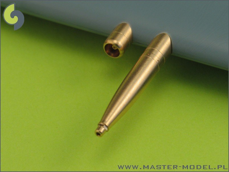 Master AM-32-020 Supermarine Spitfire E wing late - Hispano 20mm &amp;amp; .50cal in fairings 1/32 – imagen 4