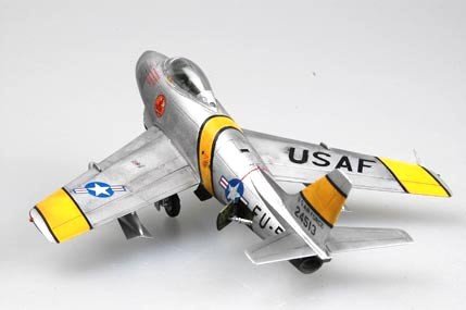 Hobby Boss 80258 F-86F-30 Sabre 1/72 – image 6
