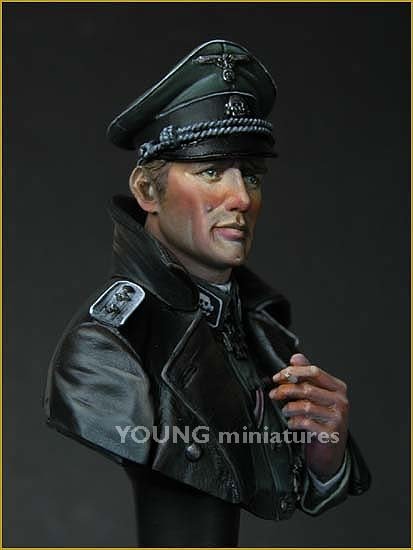 Young Miniatures YM1811 SS TOTENKOPF OFFICER WWII 1/10 – imagen 6