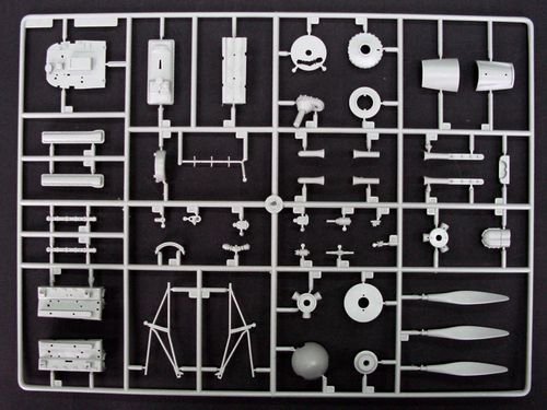 Trumpeter 02404 Spitfire Mk Vb Hydravion (1/24) – image 13