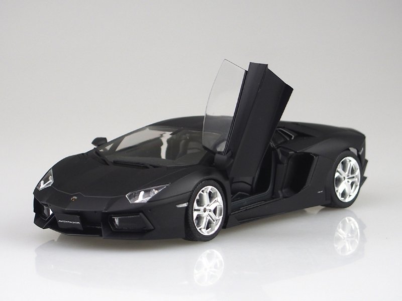 Aoshima 02738 Lamborghini Aventador LP700-4 Matte Black 1/24 – imagen 3