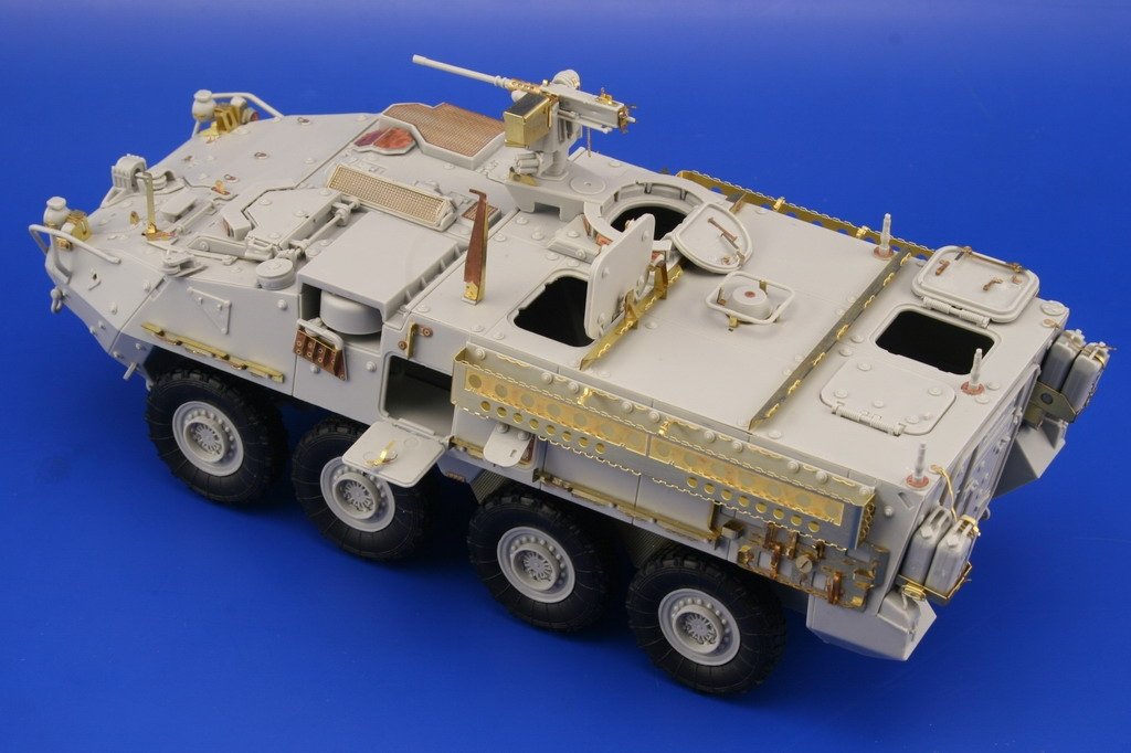 Eduard 35991 M-1126 Mounted rack and belts 1/35 Trumpeter – imagen 3