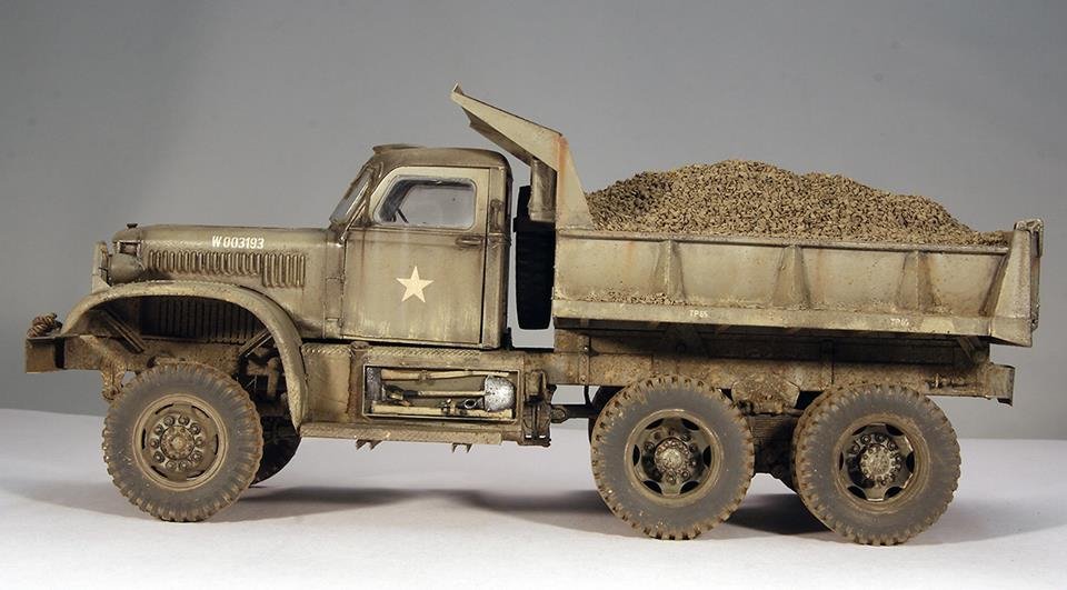 Mirror Model 35804 U.S. Diamond T 972 Dump Truck Hard Top Cab 1/35 – imagen 4