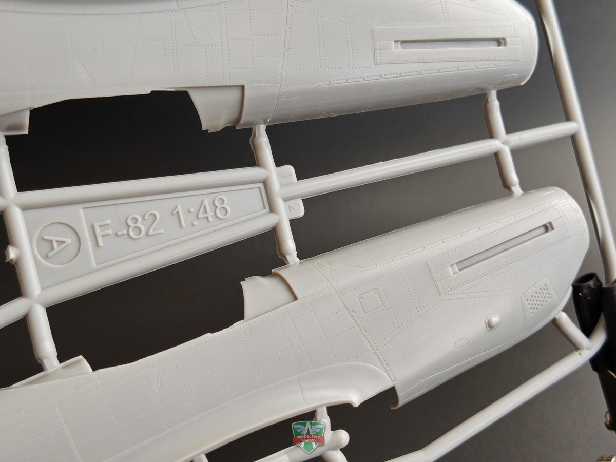 Modelsvit 4818 F-82F/G Twin Mustang 1/48 – Bild 8