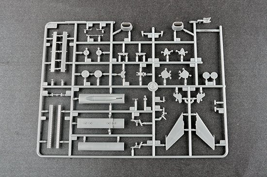Trumpeter 01684 Nanchang Q-5 Yi 1/72 – Bild 6