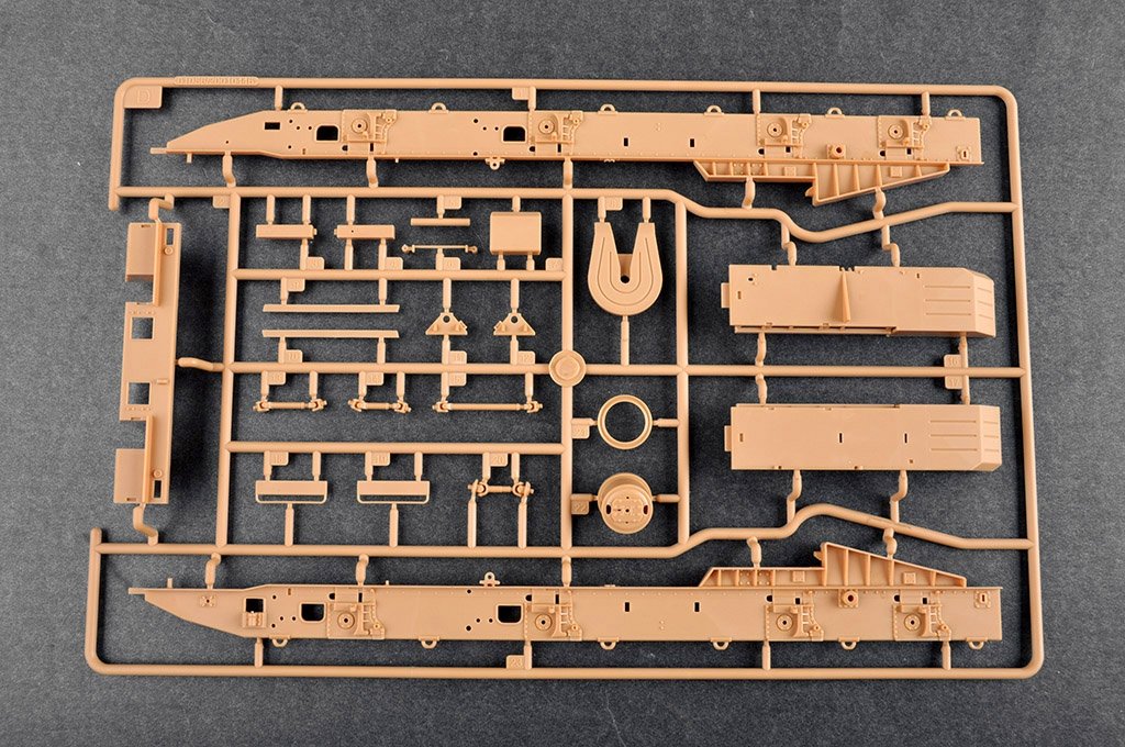 Trumpeter 01086 BAZ-6403 with ChMZAP-9990-071 trailer 1/35 – imagen 11