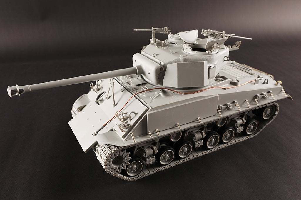 I Love Kit 61621 M4A3E8 Thunder VII - US Medium Tank 1/16
