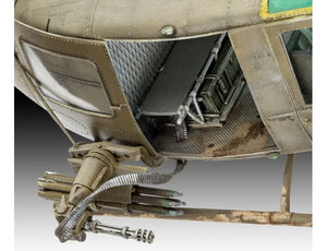 Revell 04960 Bell UH-1C 1/35 – image 7