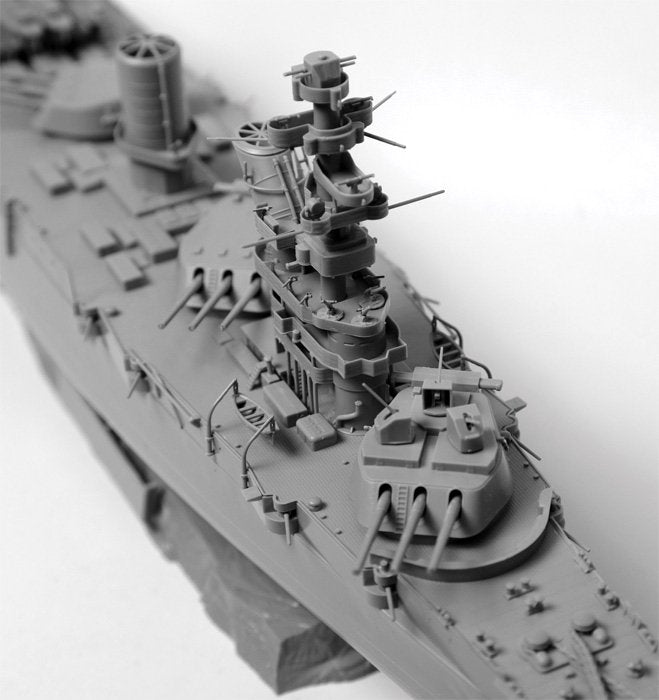 Zvezda 9052 Soviet battleship MARAT 1/350 – Bild 2