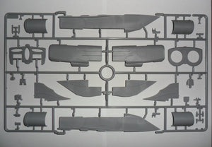 ICM 48902 MiG-25 RB, avion de reconnaissance soviétique (1/48) – image 10