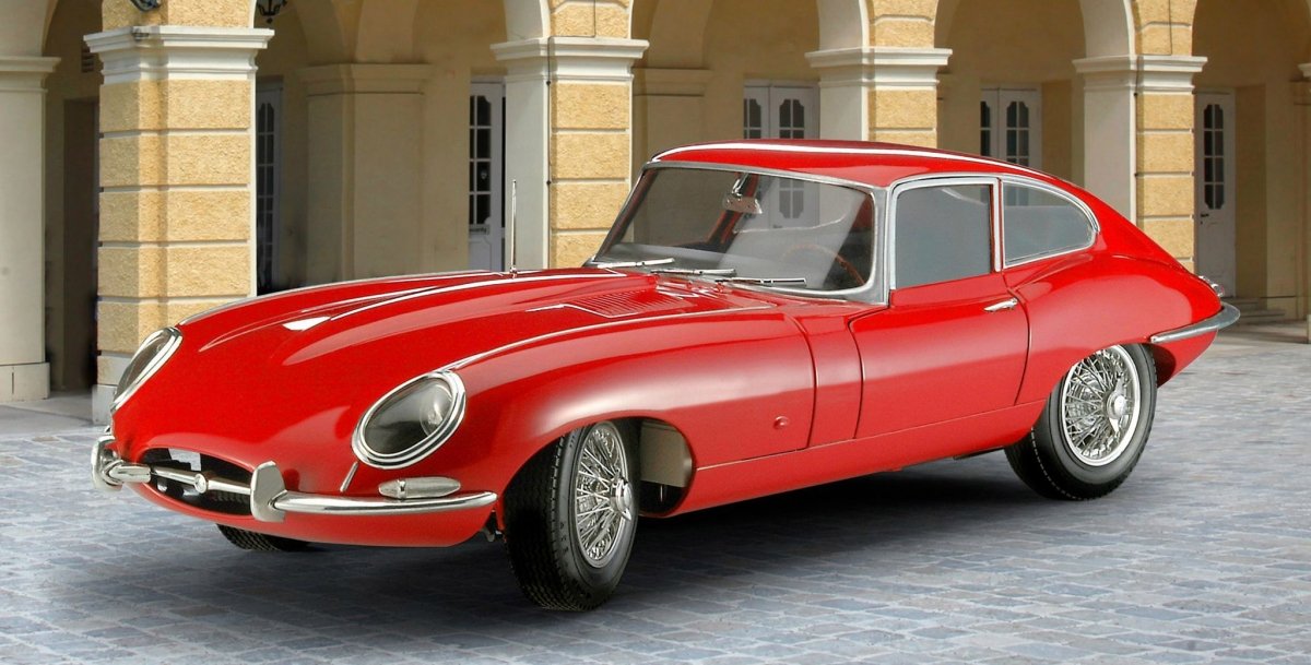 Revell 07668 03856 Jaguar E-Type Coupe 1/24 – immagine 2