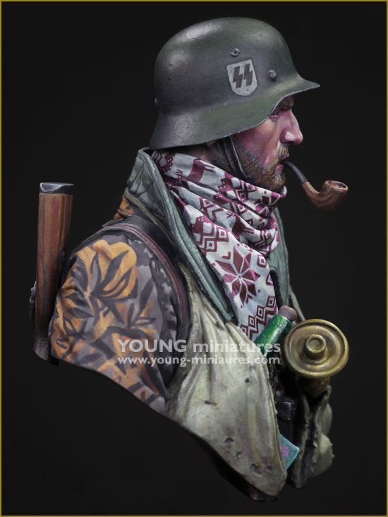Young Miniatures YM1877 ALTER HASE WWII 1/10 – image 4
