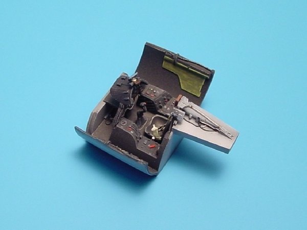 Ensemble cockpit Aires 7094 A-1H SKYRAIDER 1/72 HASEGAWA
