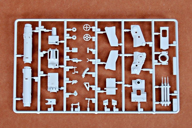 Trumpeter 00350 German 12.8cm Selbstfahrlafette L/6 Sturer Emil 1/35 – Bild 8