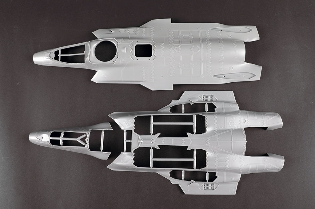 Trumpeter 03232 F-35B Lightning 1/32 – image 11