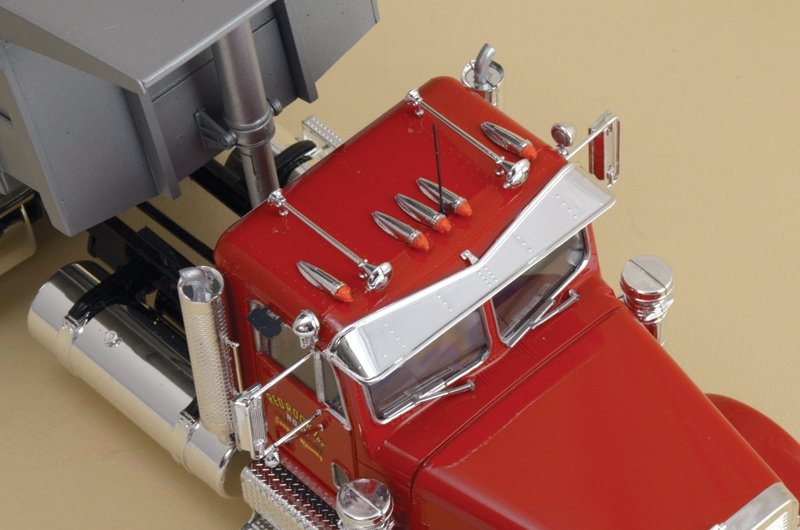 Italeri 3783 Freightliner Heavy Dumper Truck 1/24 – zdjęcie 5