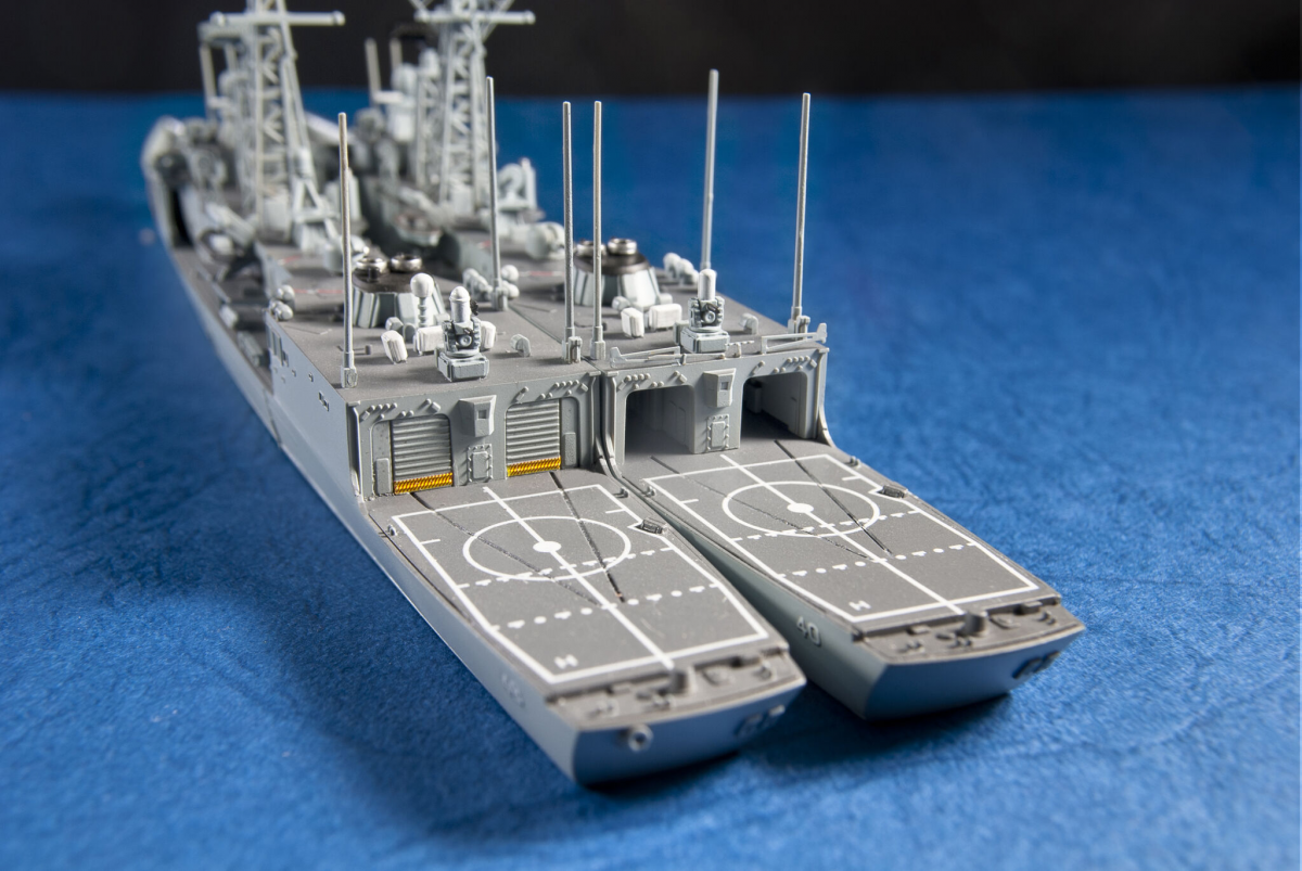 AFV Club SE70006 Oliver Hazard Frégate de classe Perry 1/700