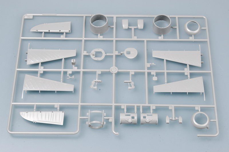 Trumpeter 02808 WELLINGTON Mk.1C 1/48 – image 4