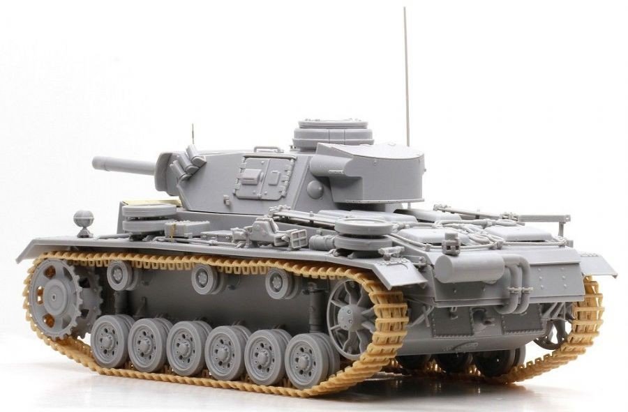 Cyber Hobby 6616 Sd.Kfz.141/3 Pz.Kpfw.III (FL) 1/35 – imagen 6