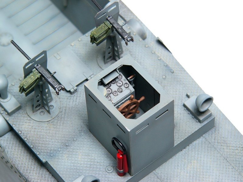 Trumpeter 00347 WWII US Navy LCM (3) Landing 1/35 – image 6