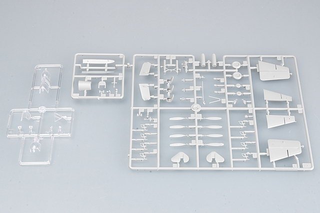 Trumpeter 01630 British Fairey Gannet Mk2 Aircraft 1/72 – imagen 3