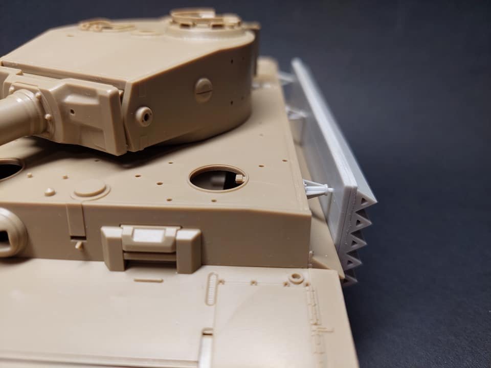 Panzer Art RE35-685 Tiger I tank wooden sapper “Bruckentafel” 1/35 – Bild 3
