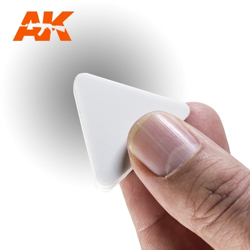 AK Interactive AK9029 DOUBLE SIDED SPONGE (SEMI-GLOSS EFFECT / FINE POLISHING) – image 3