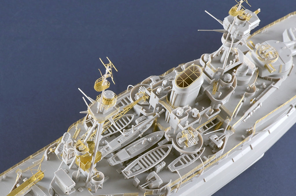 Trumpeter 05379 HMS Resolution 1/350