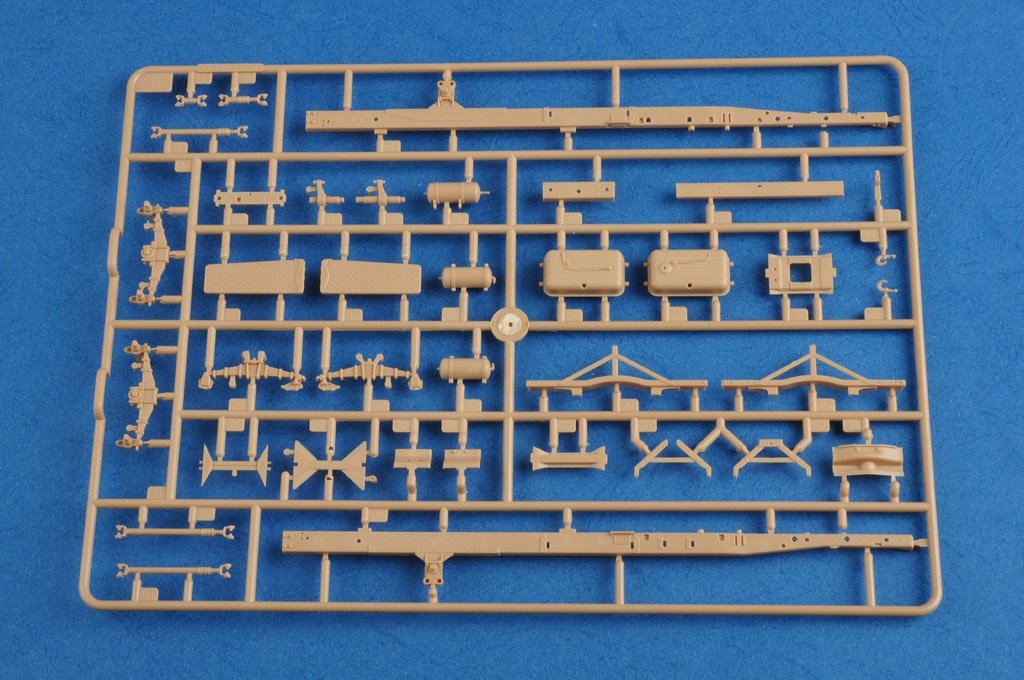 Hobby Boss 83846 Russian BM-13N 1/35 – imagen 6