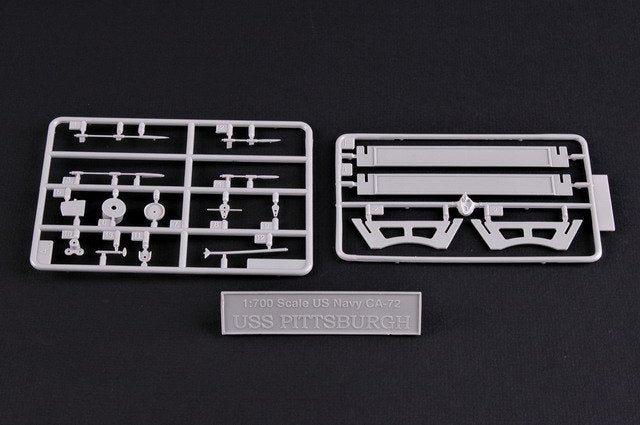 Trumpeter 05726 USS PITTSBURGH CA-72 1/700 – image 9