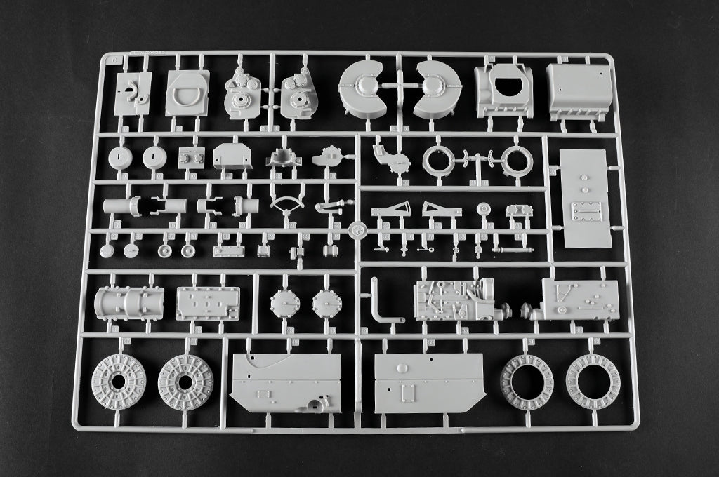 Trumpeter 00948 German Tiger II Heavy Tank - Porsche Turret Early Production 1/16 – Bild 44