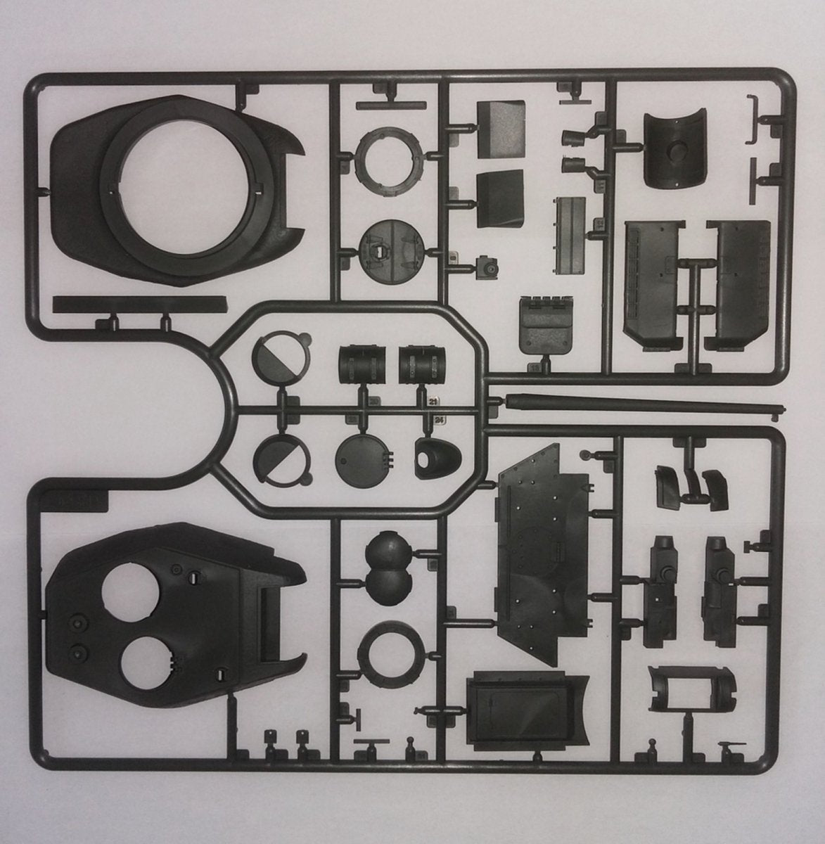 ICM 35367 Т-34-85, WWII Soviet Medium Tank 1/35 – Bild 8