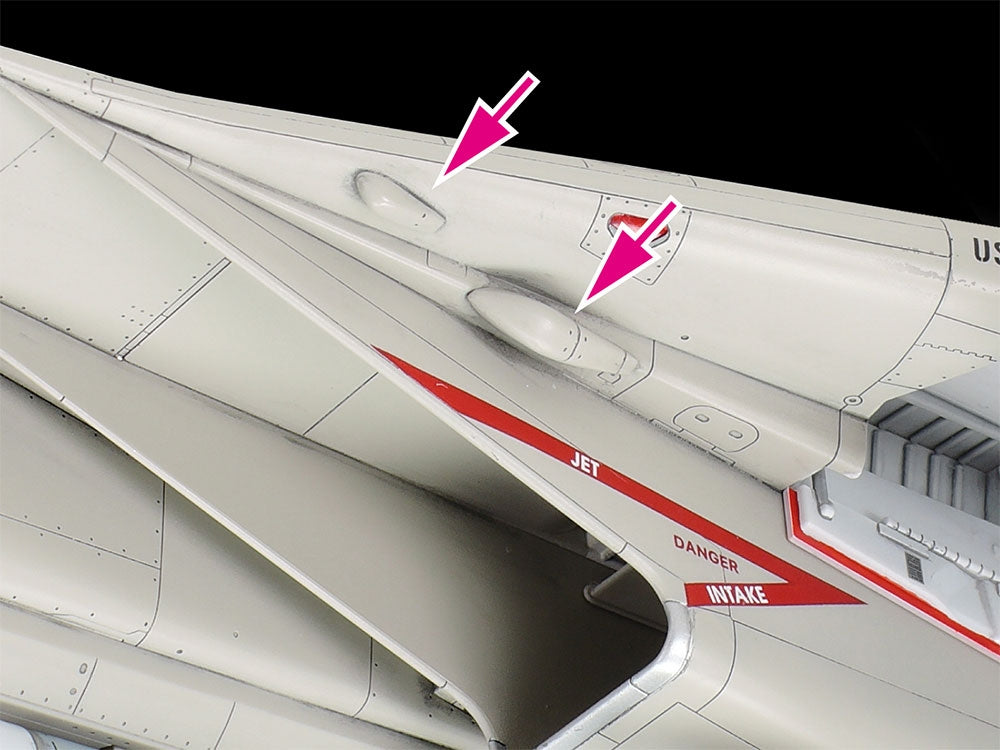 Tamiya 61122 Grumman F-14A Tomcat (Late Model) Carrier Launch Set 1/48 – immagine 17