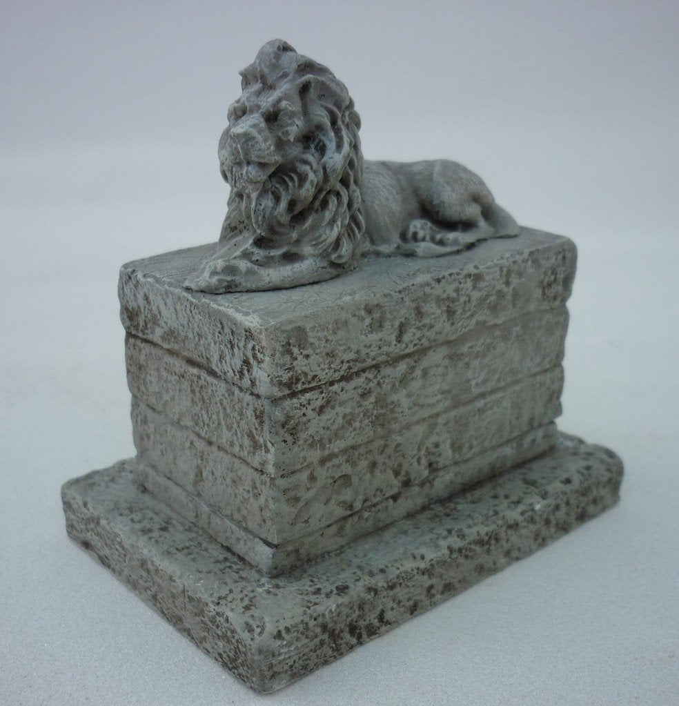 RT-Diorama 35183 Lion Statue 1/35 – image 5