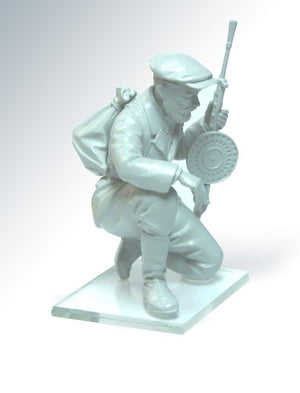 ICM 35631 WWII Soviet Partisans 1/35 – imagen 4