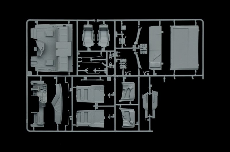 Italeri 3948 MERCEDES-BENZ MP4 BIG SPACE 1/24 – Bild 12