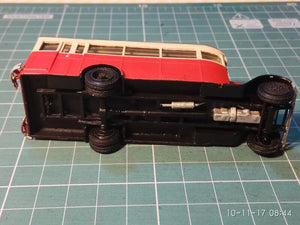 Maquette de bus soviétique ZiS-8 au 1/72 (réf. 72110)  – image 4