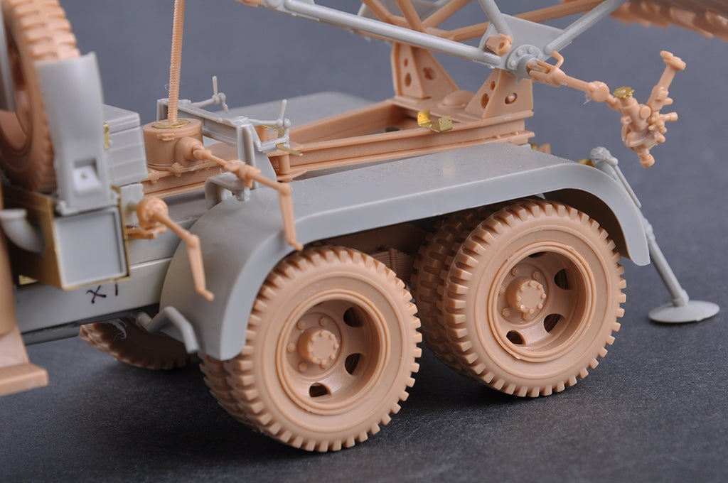 Hobby Boss 84572 GAZ-AAA with BM13/16 Katyusha 1/35 – imagen 7