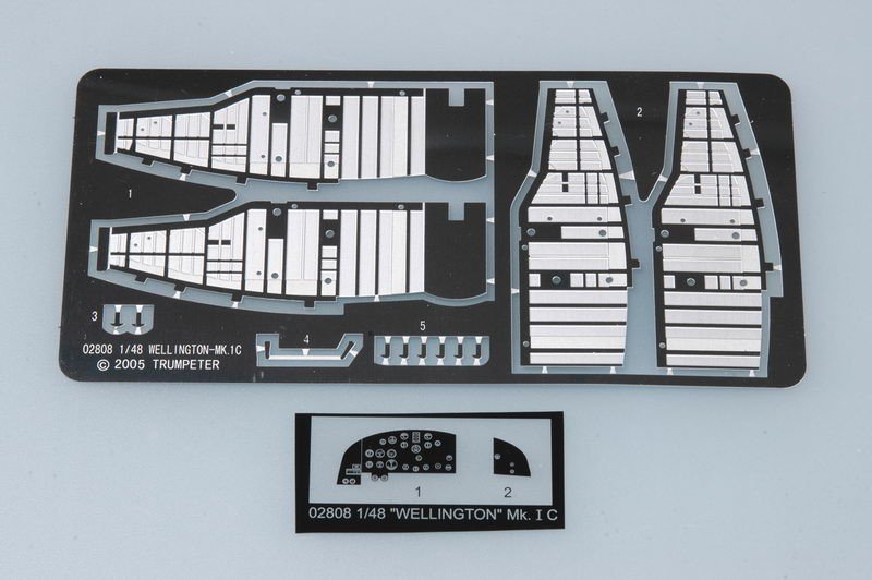 Trumpeter 02808 WELLINGTON Mk.1C 1/48 – image 9