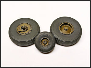 Clear Prop! CPA35002 CH-54A Tarhe wheels set for ICM kit 1/35 – immagine 4
