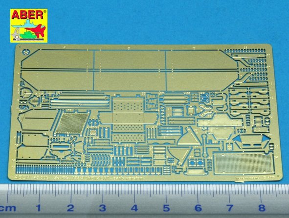 Aber 48006 German tank destroyer Sd.Kfz. 138/2 Jagdpanzer 38(t) &amp;#39;&amp;#39;Hetzer&amp;#39;&amp;#39; 1/48 – imagen 2