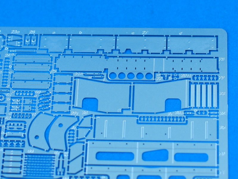 Aber 35217 German medium tank Pz.Kpfw. III, Ausf J/L - vol. 1 - basic set 1/35 – imagen 3